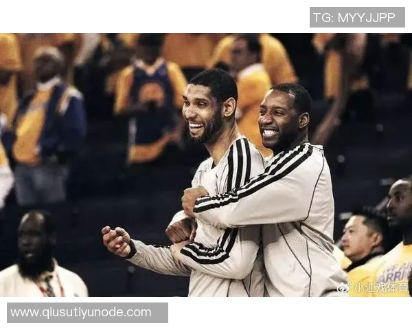 文班首秀表现惊艳砍下30分10板成队史第二人追平邓肯辉煌纪录